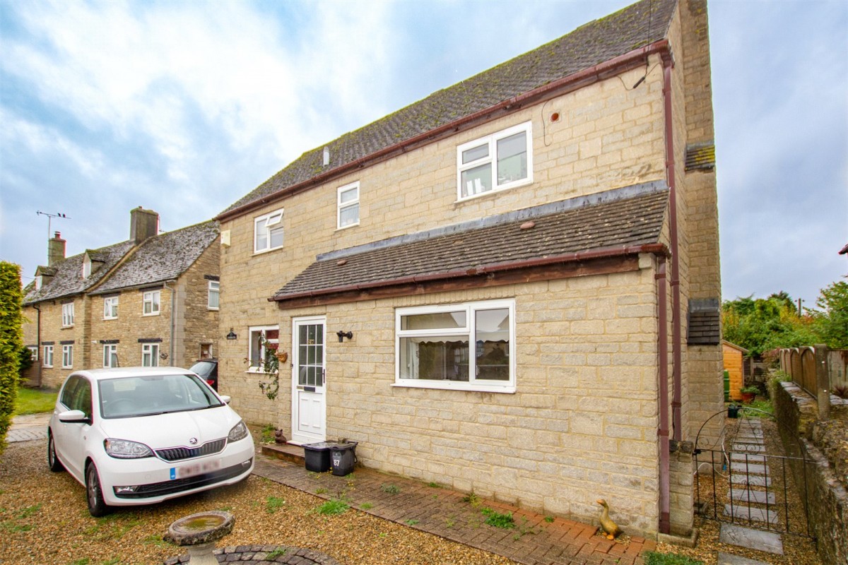 Brize Norton, Carterton