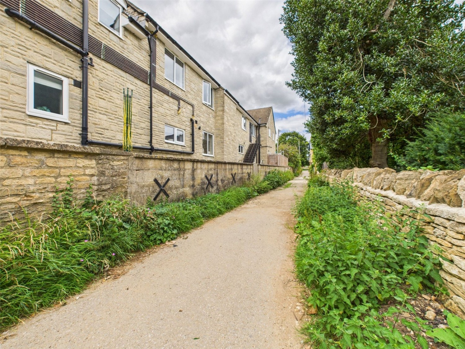 Shipton-under-Wychwood, Nr. Chipping Norton, Oxfordshire