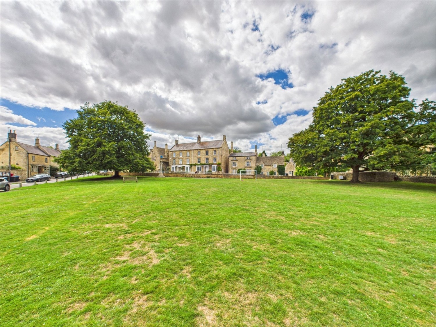 Shipton-under-Wychwood, Nr. Chipping Norton, Oxfordshire