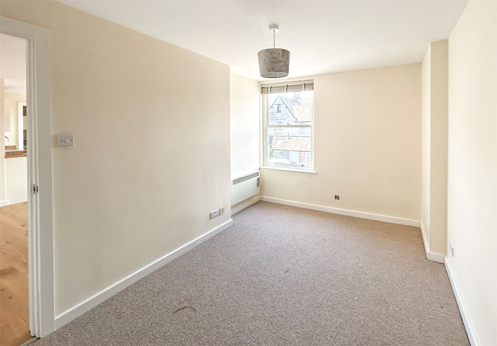 1 bedroom Flat to let in Witney, Oxfordshire