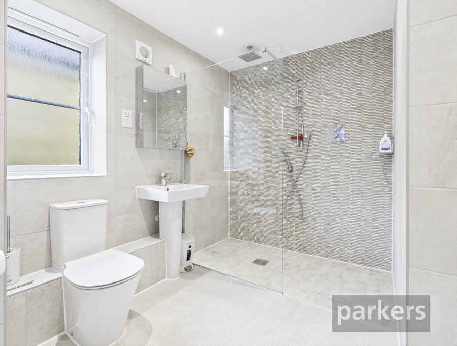 3 bedroom Bungalow for sale in Minster Lovell, Witney, Oxfordshire