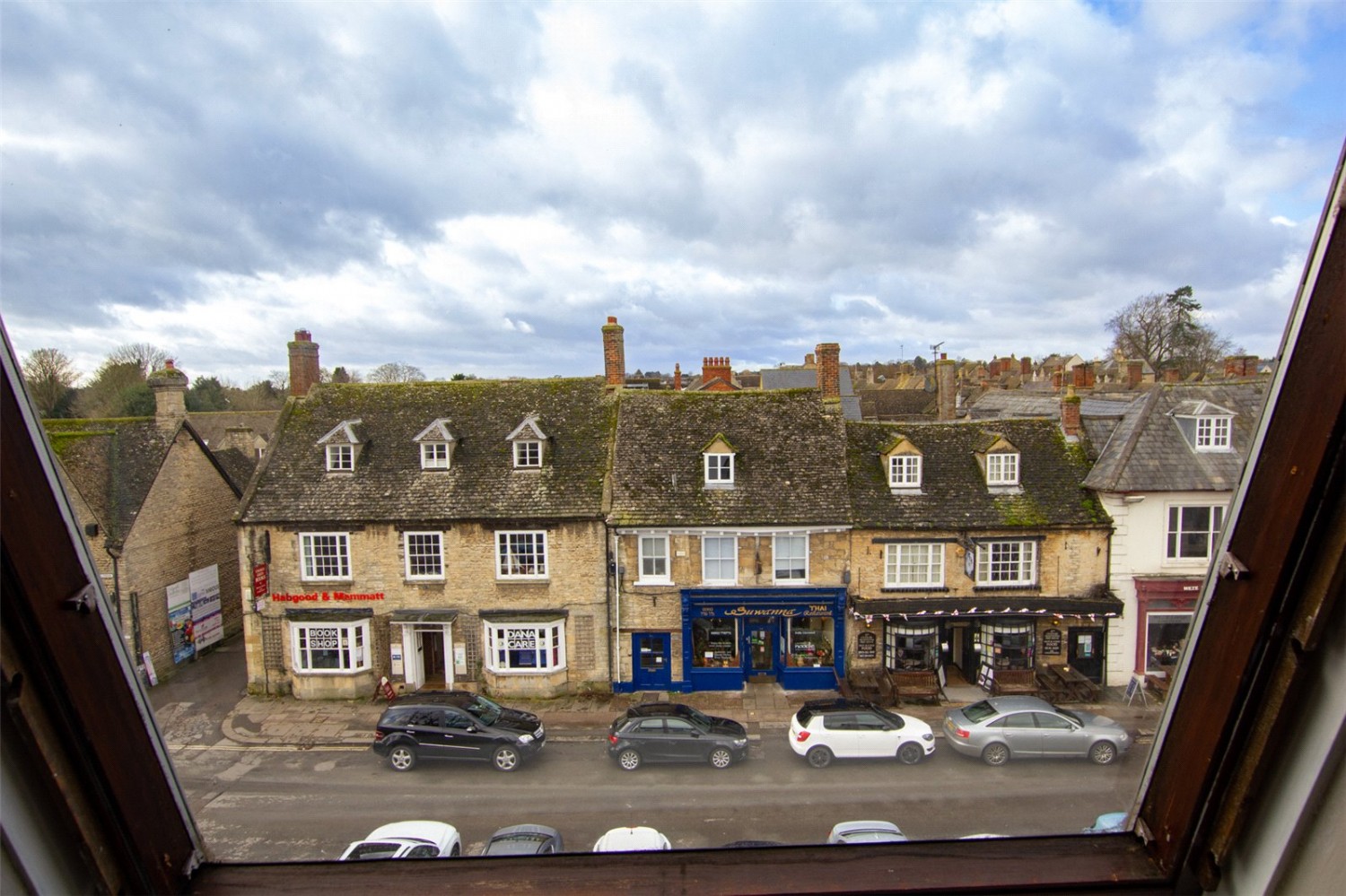 Market Square, 58 Market Square, Witney