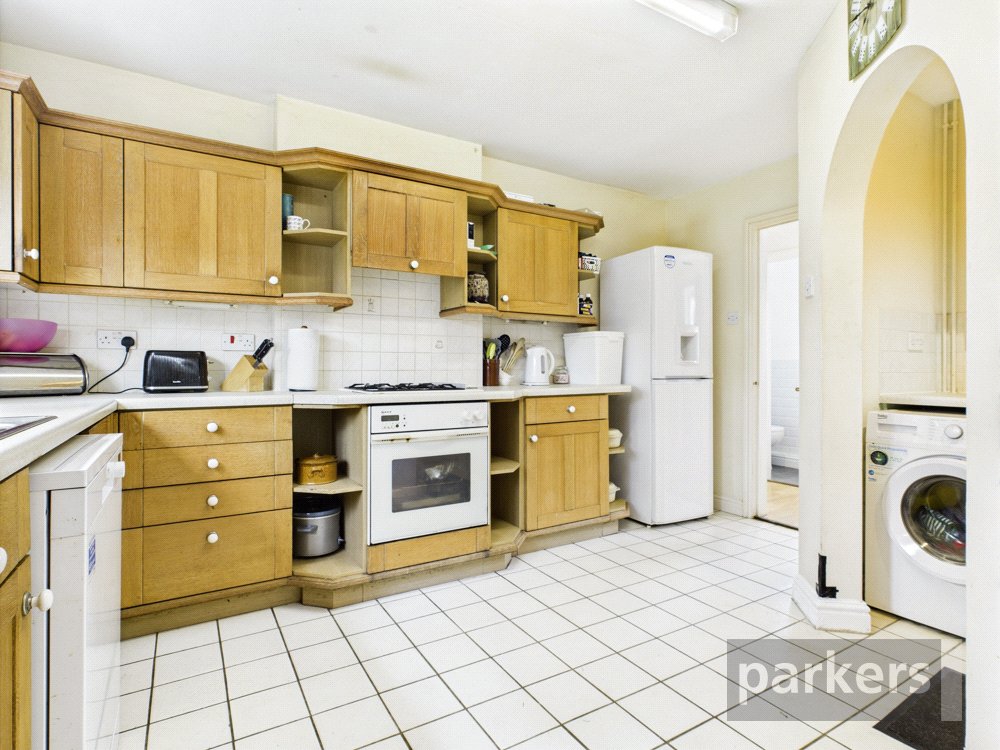4 bedroom House for sale in Shipton-under-Wychwood, Chipping Norton