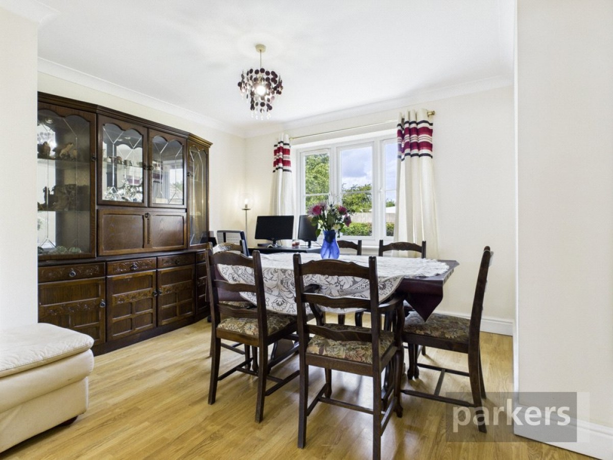 Shipton-under-Wychwood, Chipping Norton