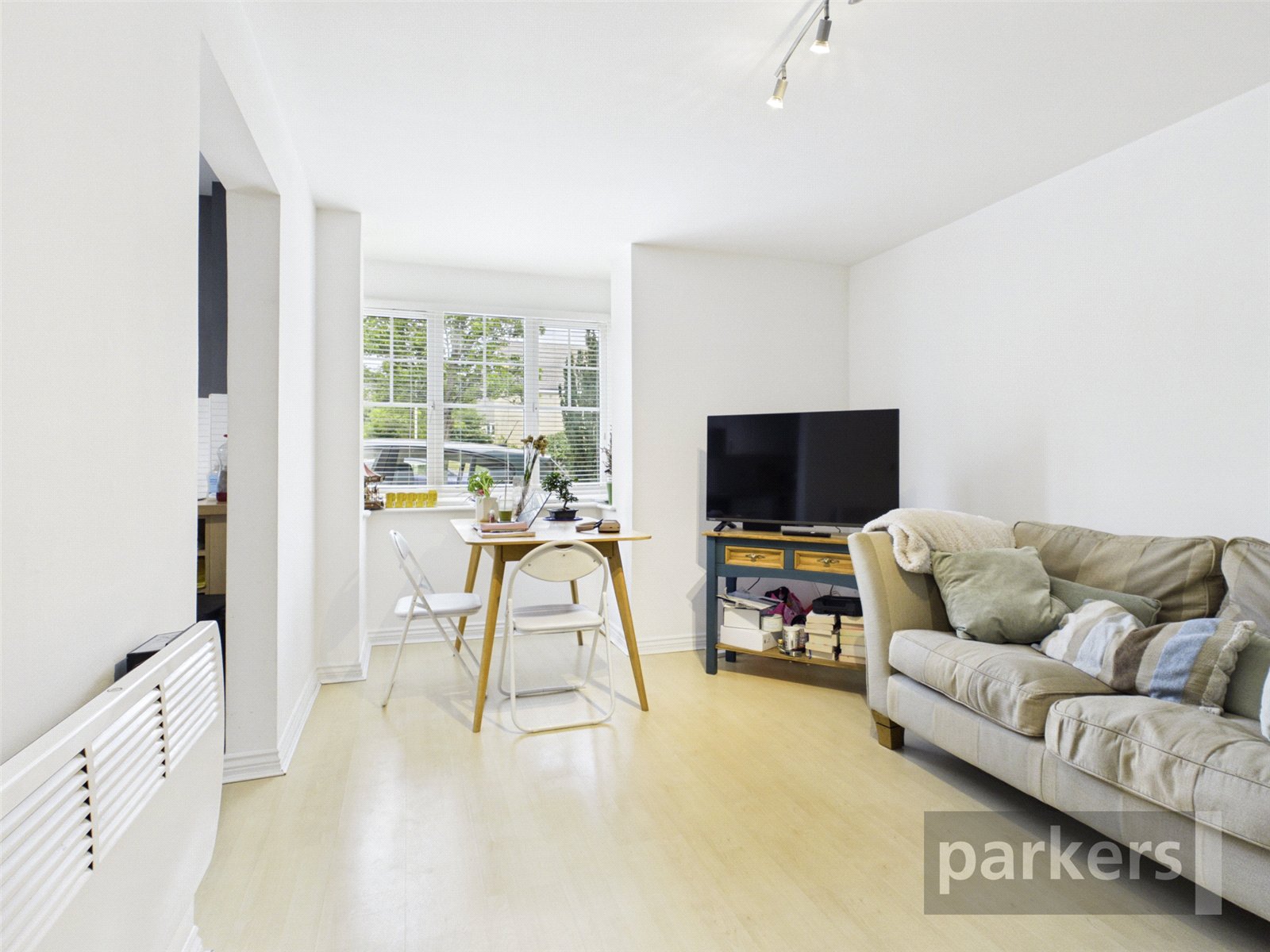 2 bedroom Flat to let in Witney