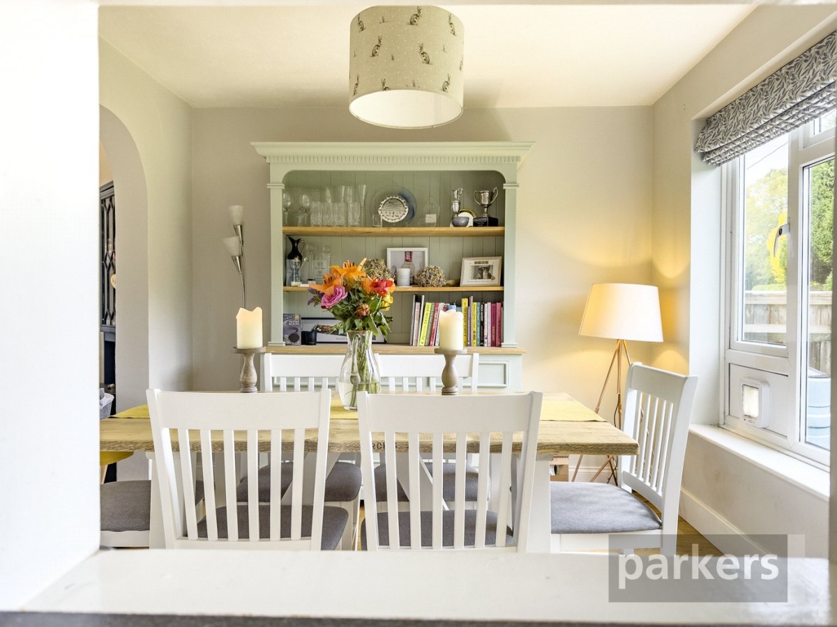 Stanton Harcourt, Witney