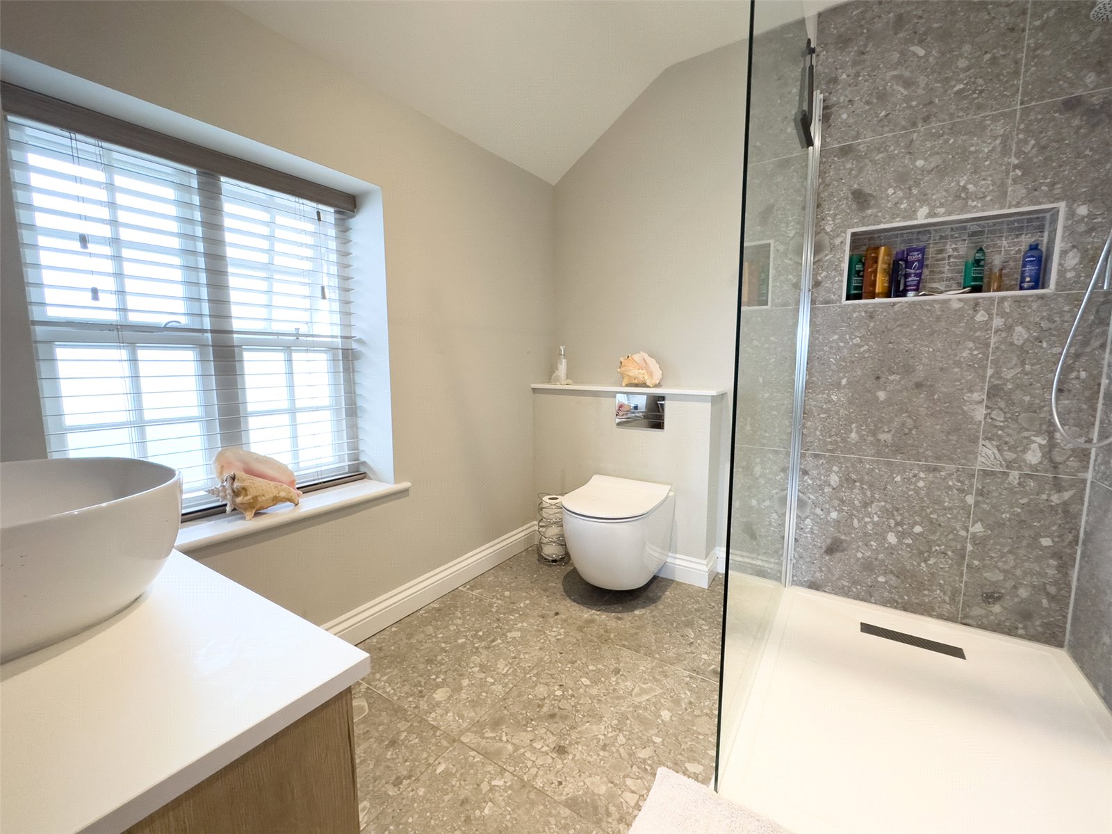 4 bedroom House for sale in Shrivenham, Swindon, Oxfordshire