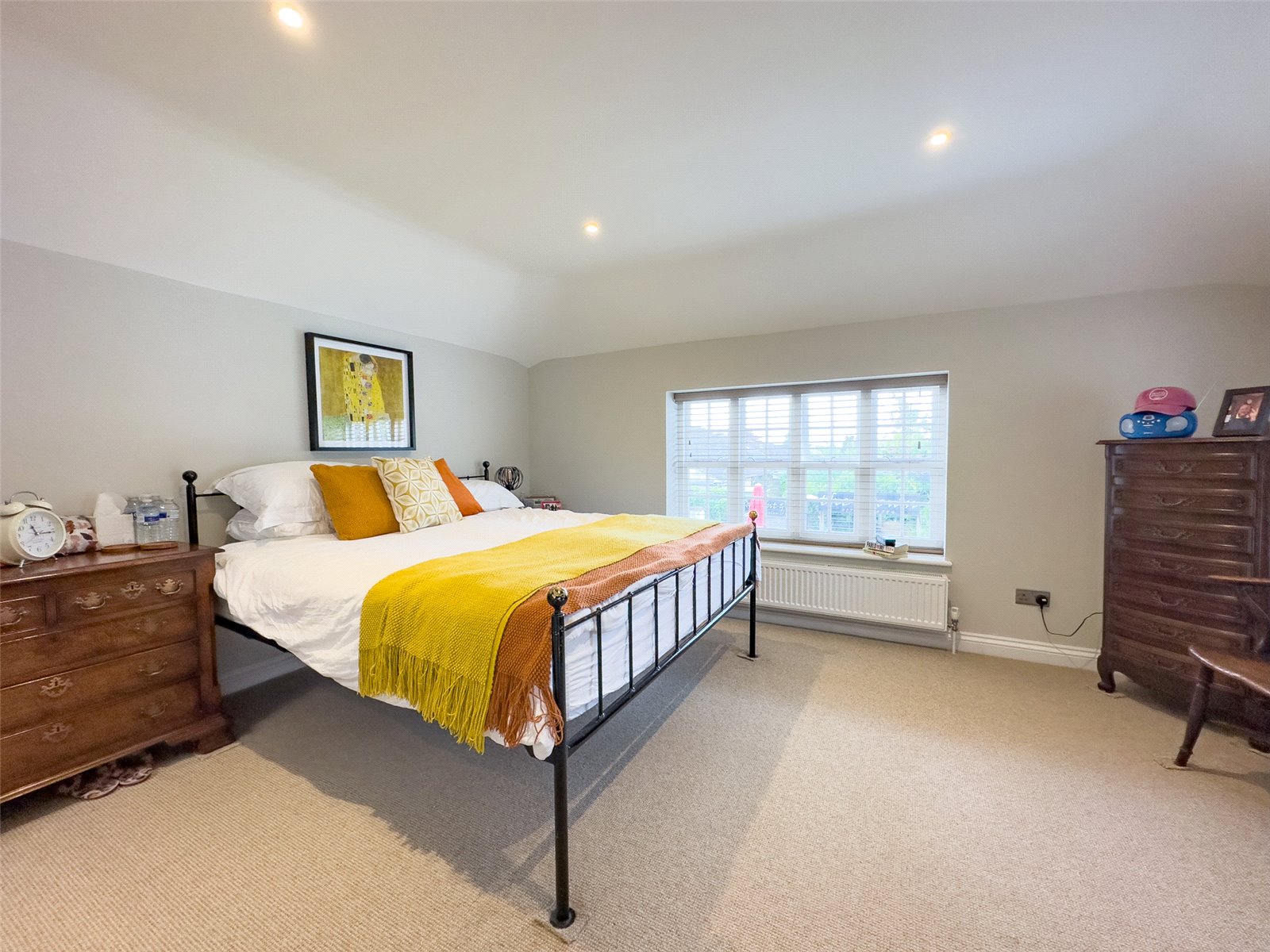 4 bedroom House for sale in Shrivenham, Swindon, Oxfordshire