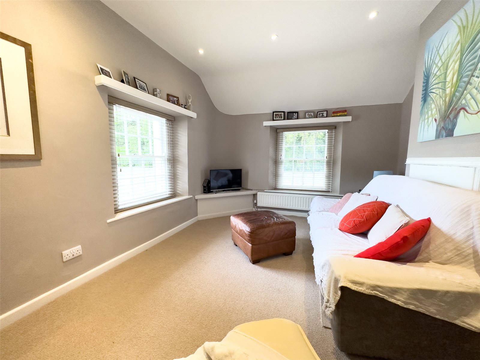 4 bedroom House for sale in Shrivenham, Swindon, Oxfordshire
