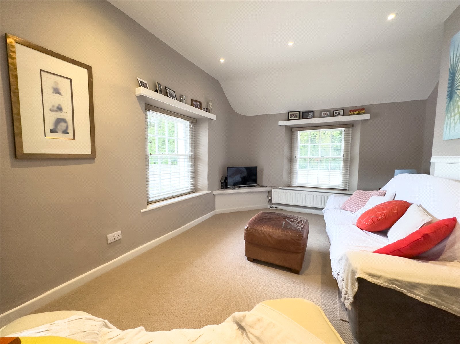 4 bedroom House for sale in Shrivenham, Swindon, Oxfordshire