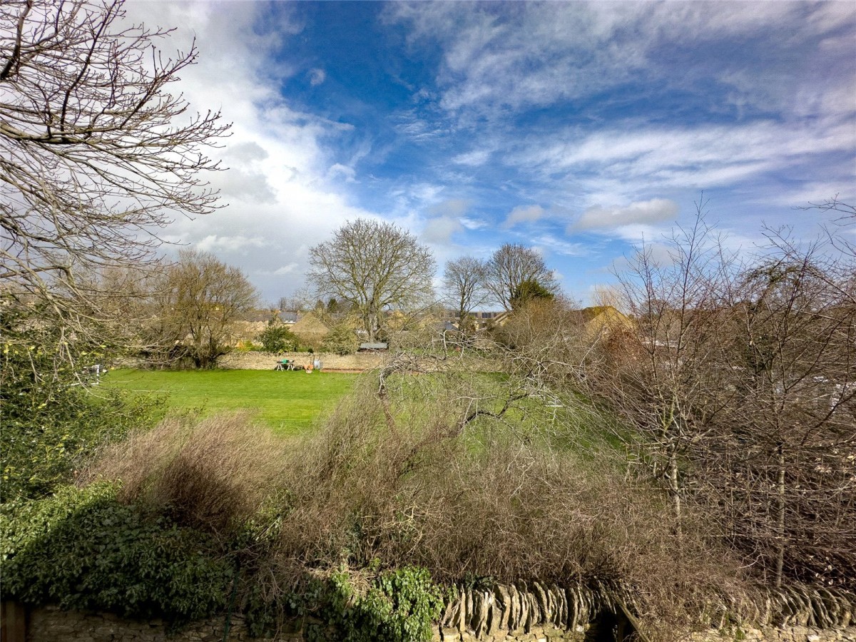 Milton-under-Wychwood, Nr. Chipping Norton, Oxfordshire