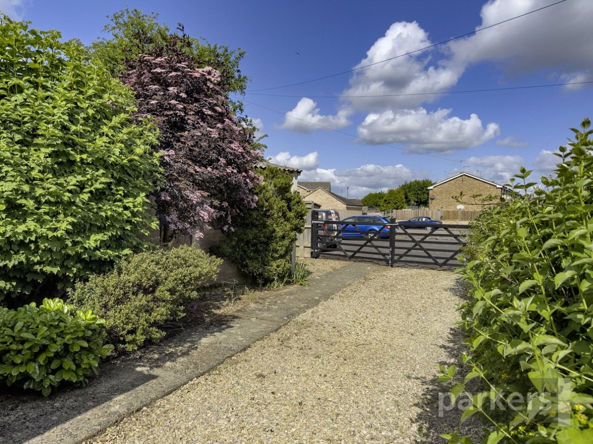 Ducklington, Witney, Oxfordshire