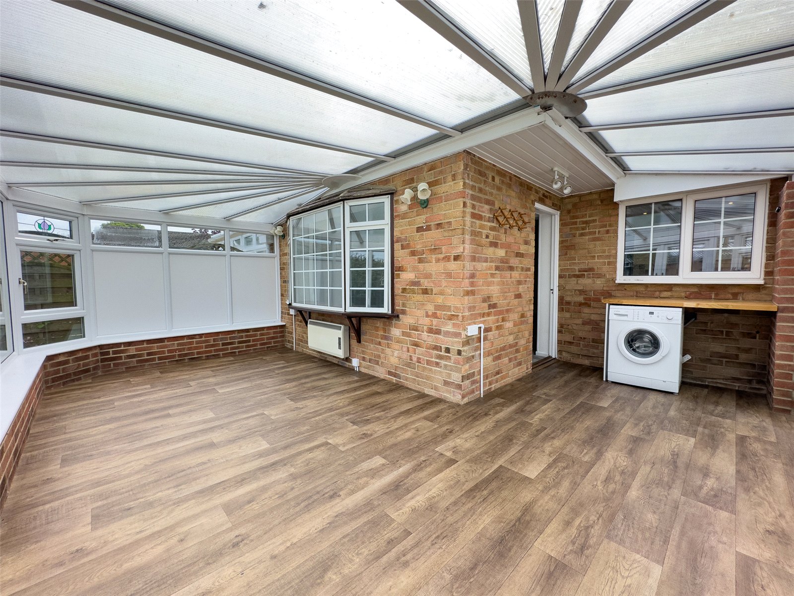 2 bedroom Bungalow for sale in Minster Lovell, Witney