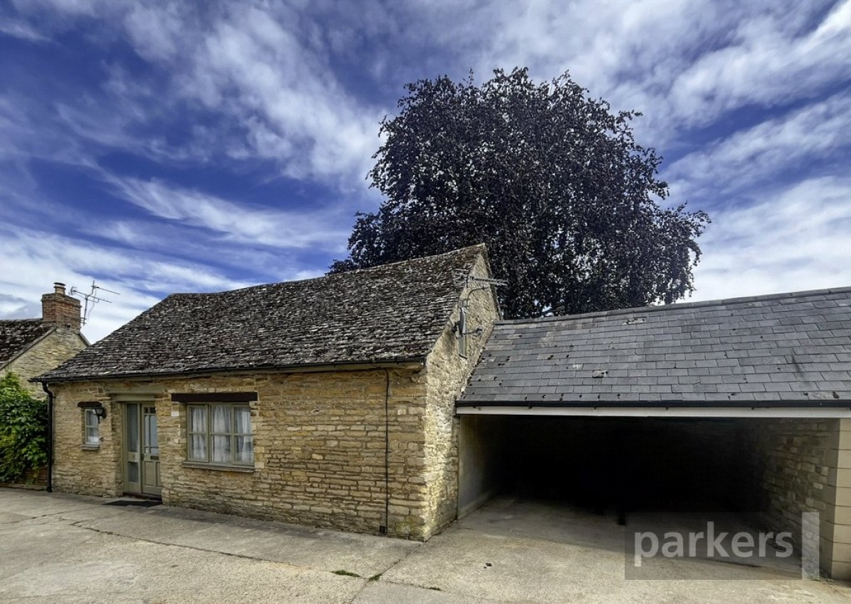 Cheyne Lane, Bampton, Oxfordshire