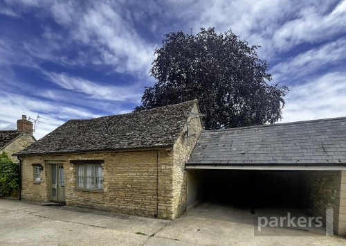 Cheyne Lane, Bampton, Oxfordshire