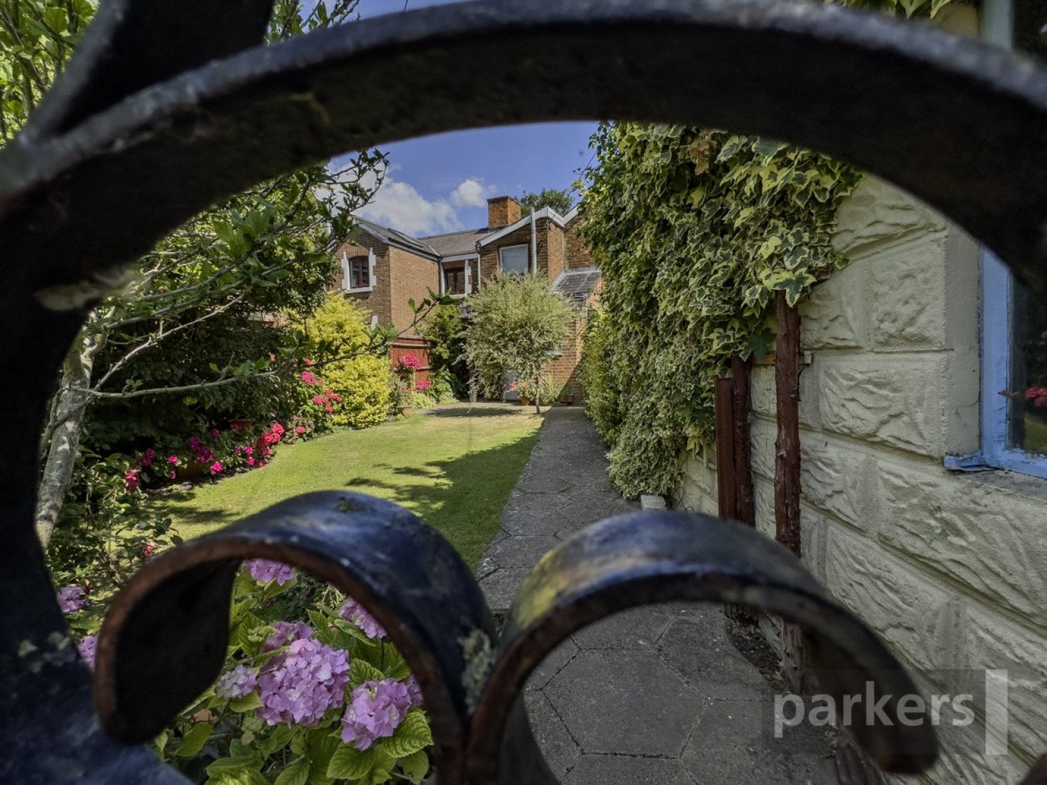 *Starting Bids £320,000*, Wheatley, Oxford, Oxfordshire