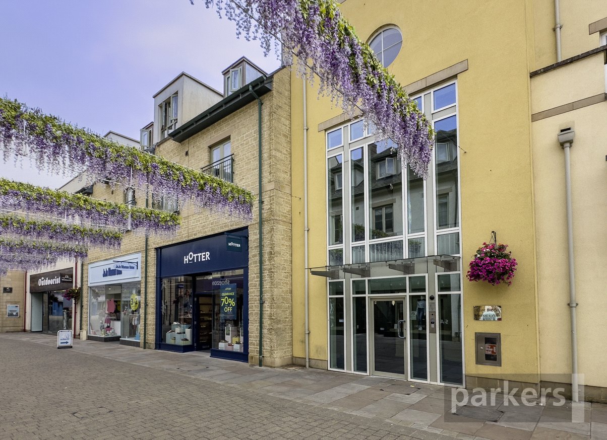 1 bedroom Flat for sale in Witney, Oxfordshire