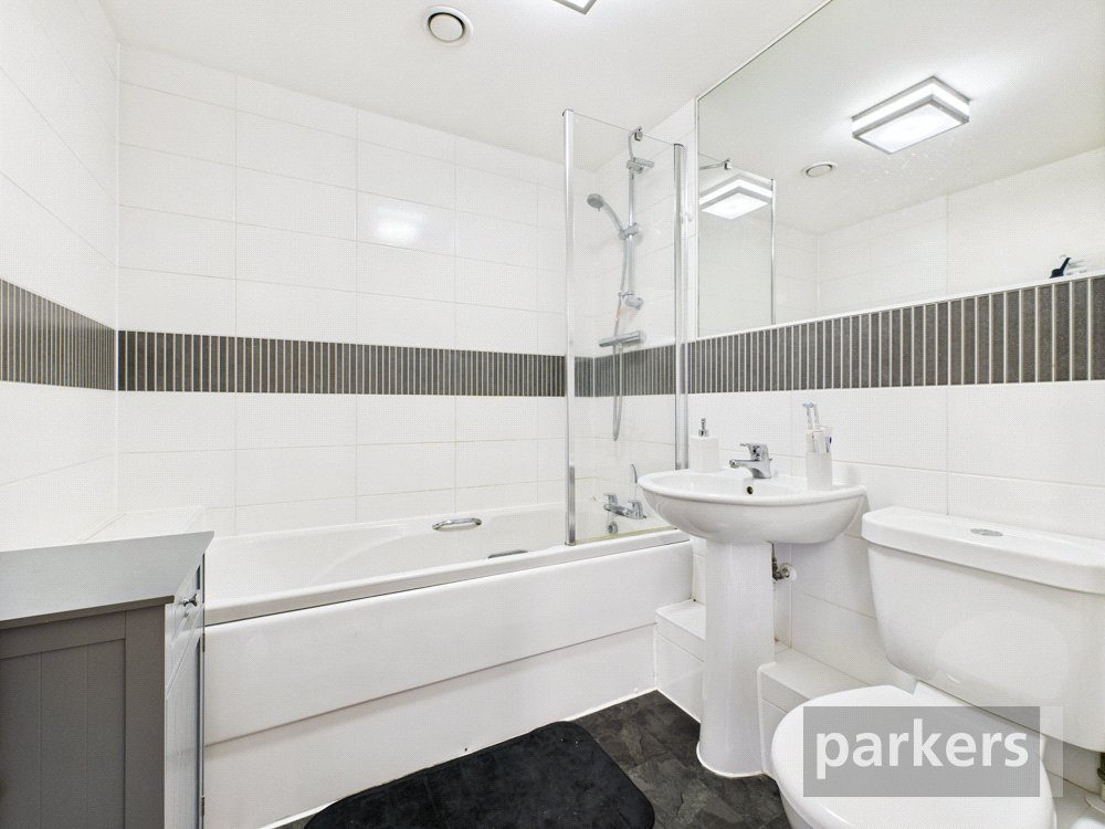 1 bedroom Flat for sale in Witney, Oxfordshire