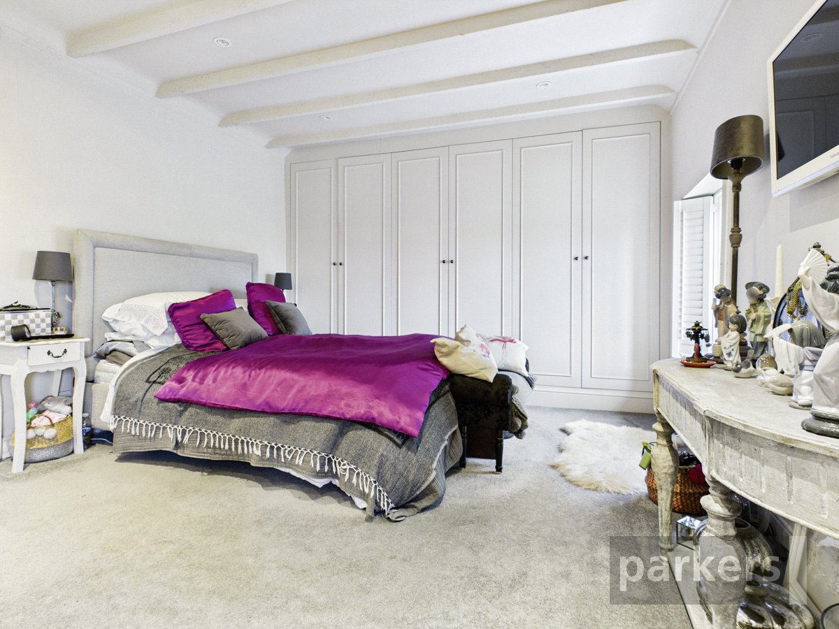 4 bedroom House for sale in North Leigh, Witney, Oxfordshire
