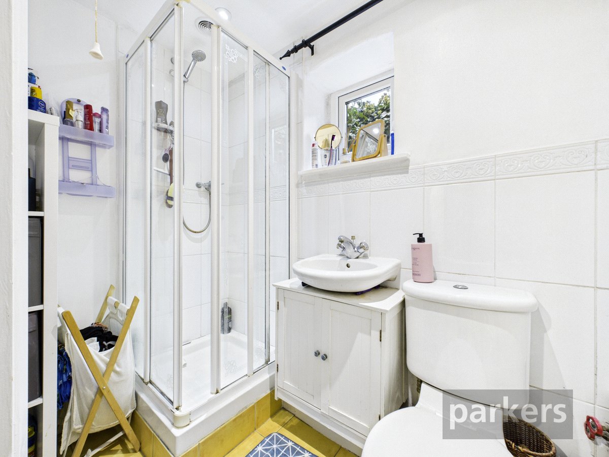 4 bedroom House for sale in North Leigh, Witney, Oxfordshire