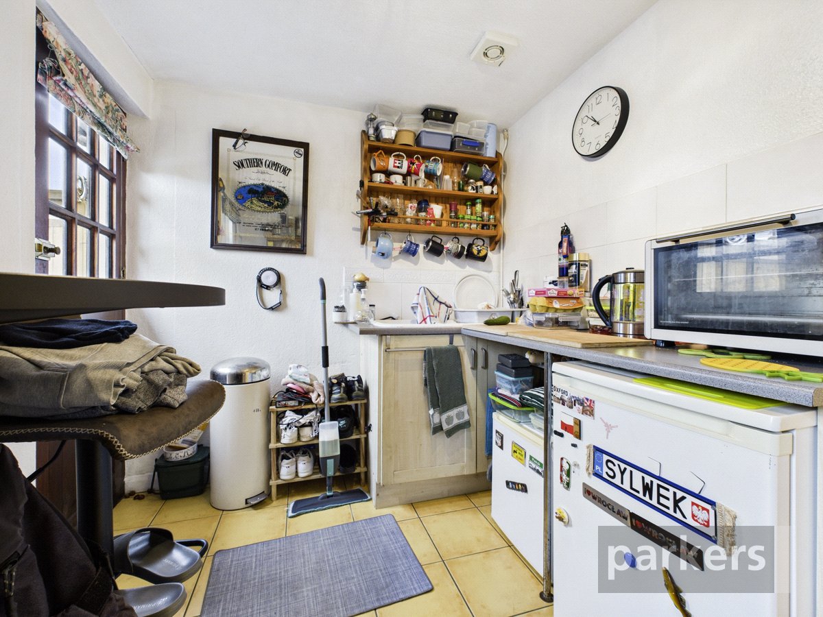 4 bedroom House for sale in North Leigh, Witney, Oxfordshire
