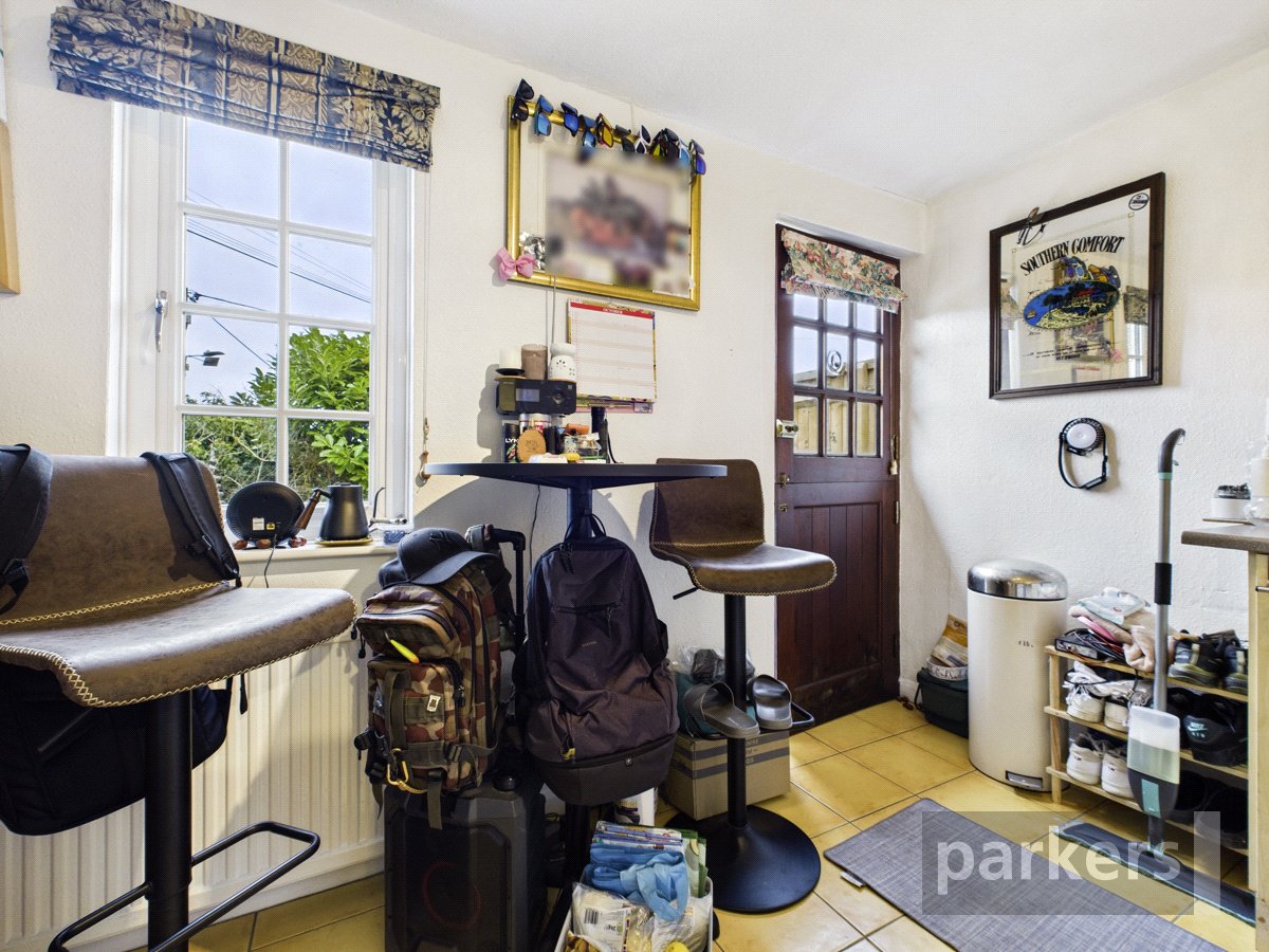 4 bedroom House for sale in North Leigh, Witney, Oxfordshire
