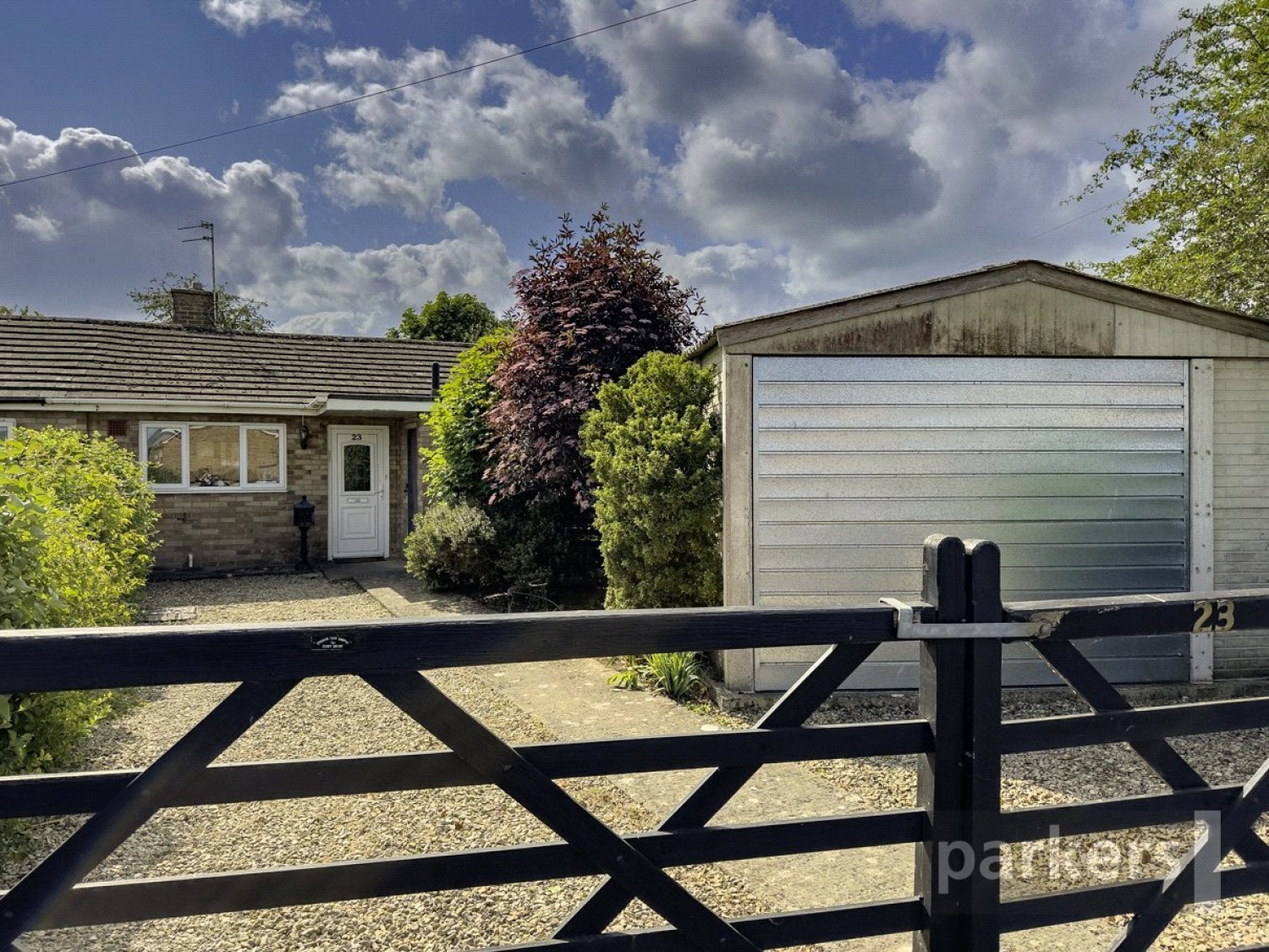 Ducklington, Witney, Oxfordshire