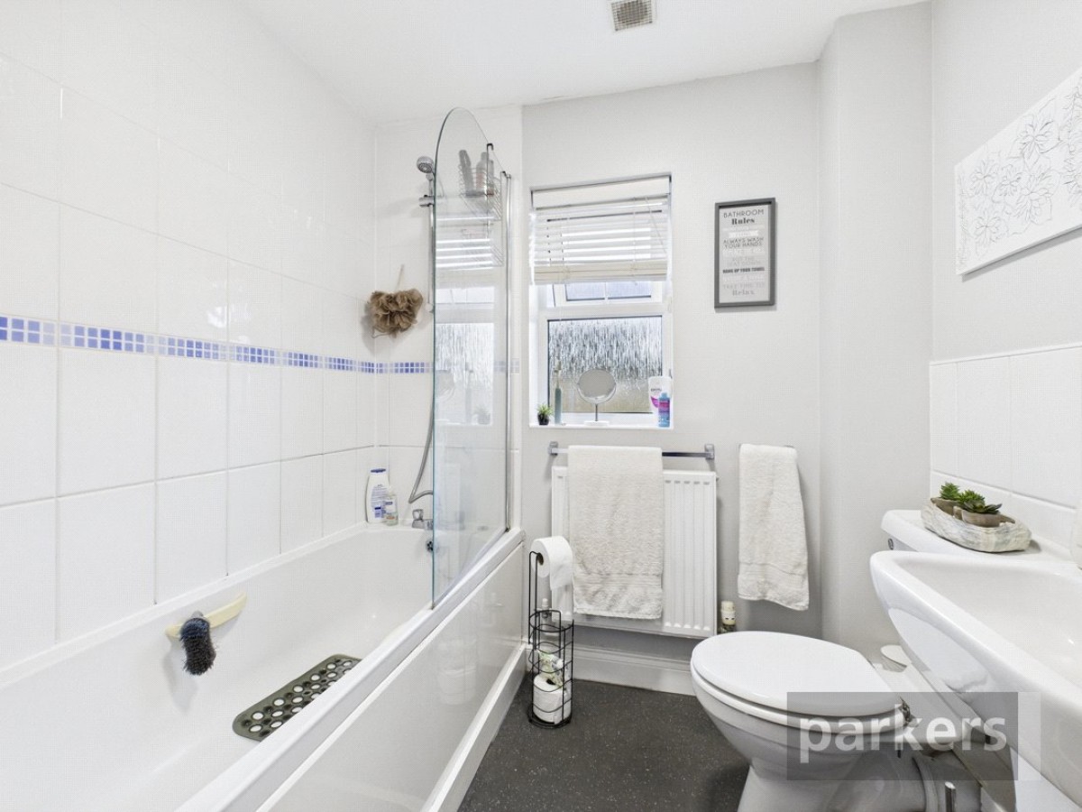 Shilton Park, Carterton