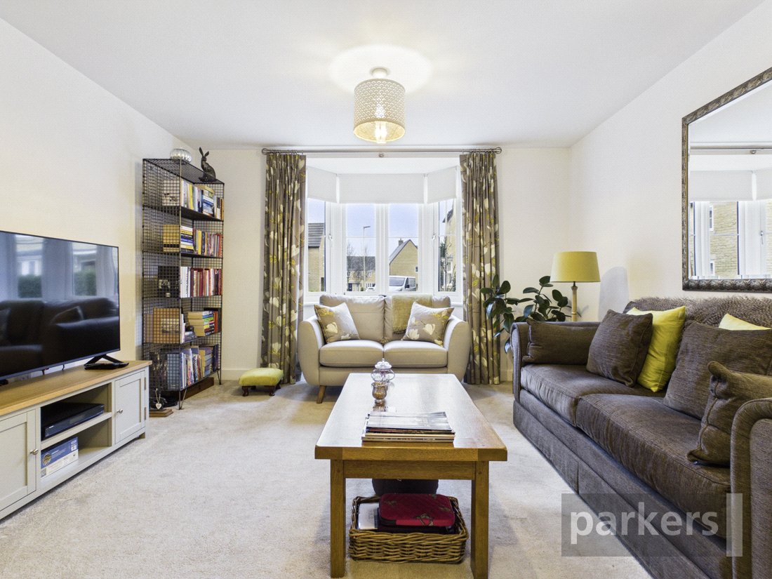 4 bedroom House for sale in Carterton, Oxfordshire
