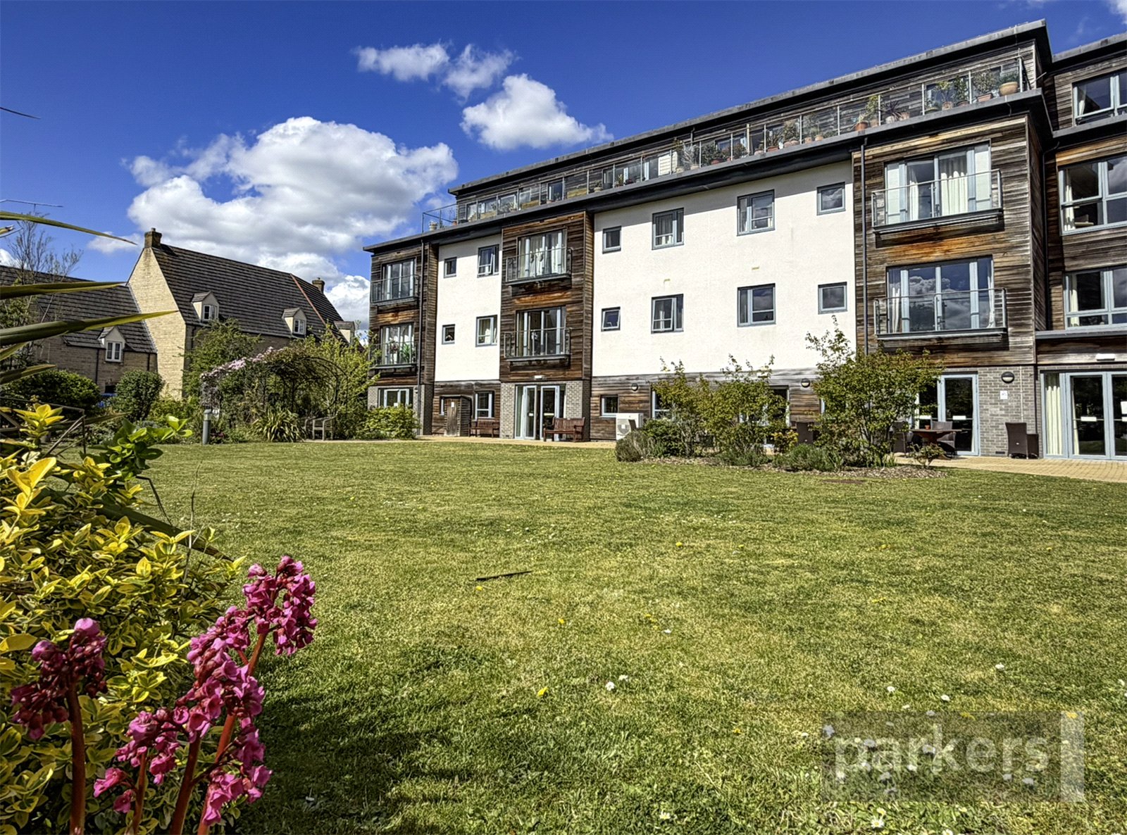 2 bedroom Flat for sale in Witney, Oxfordshire