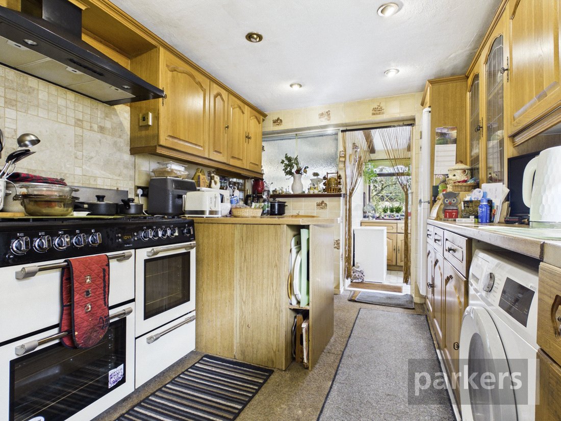 3 bedroom Bungalow for sale in Witney, Oxfordshire