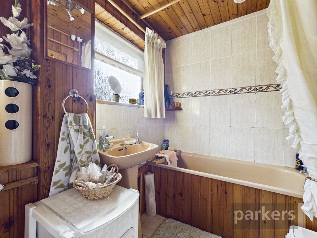 3 bedroom Bungalow for sale in Witney, Oxfordshire