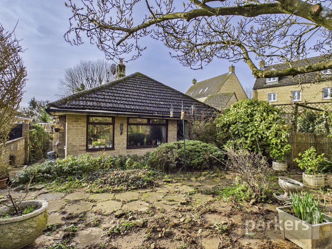 3 bedroom Bungalow for sale in Witney, Oxfordshire