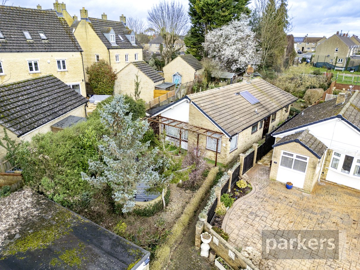 3 bedroom Bungalow for sale in Witney, Oxfordshire