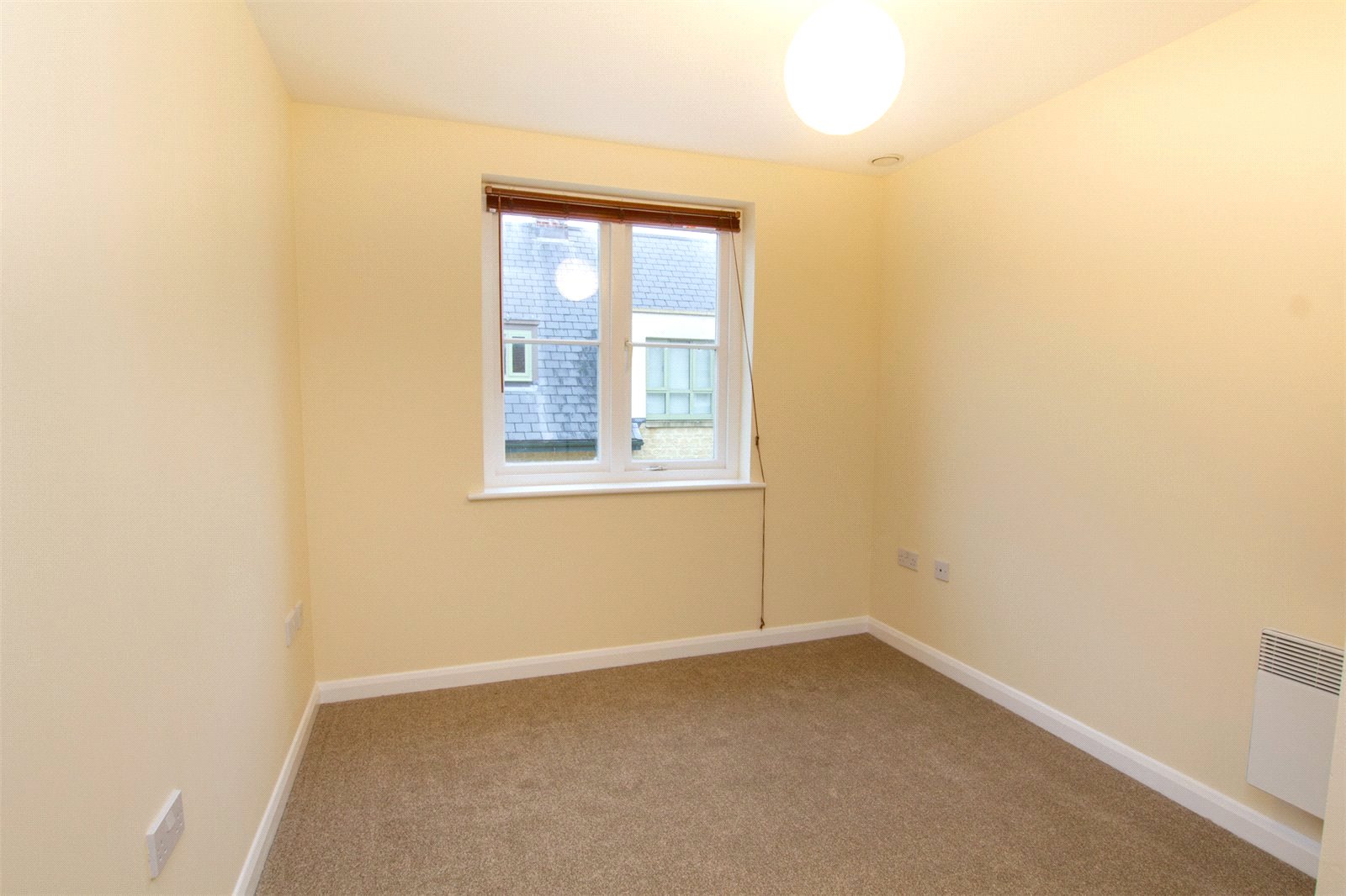 1 bedroom Flat for sale in Witney, Oxfordshire
