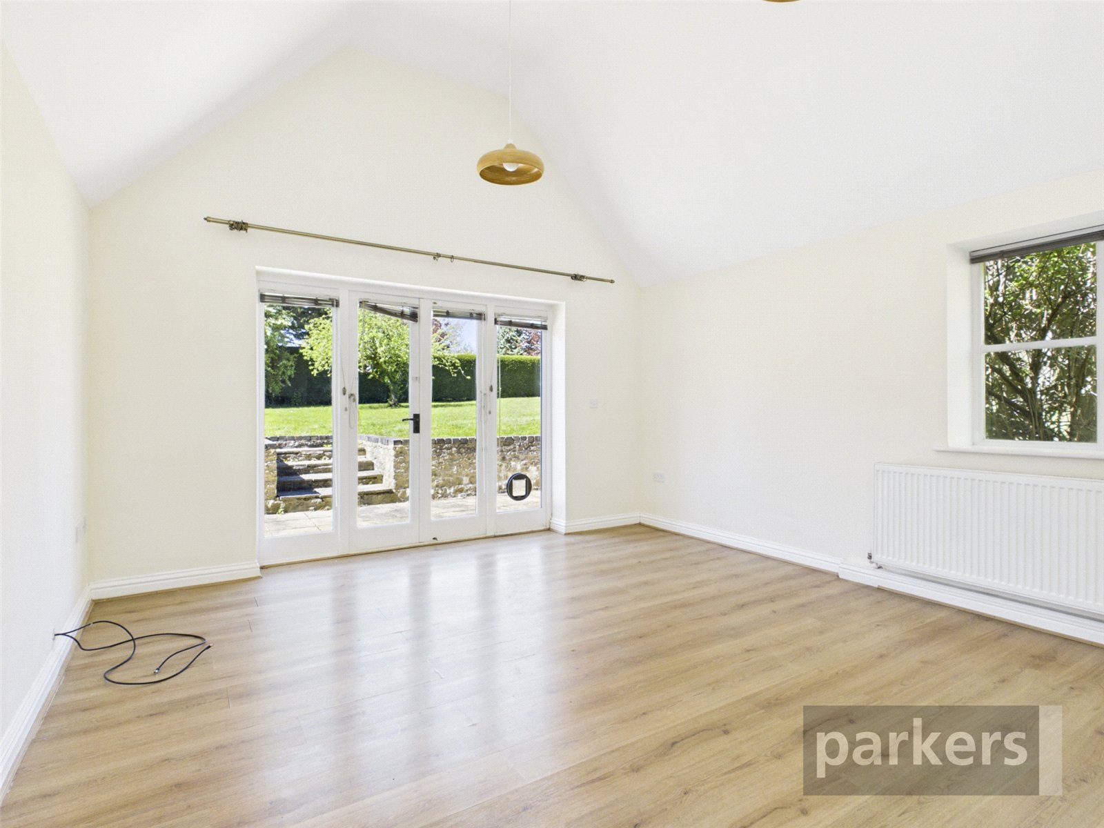 3 bedroom Bungalow for sale in Shipton-Under-Wychwood, Oxfordshire