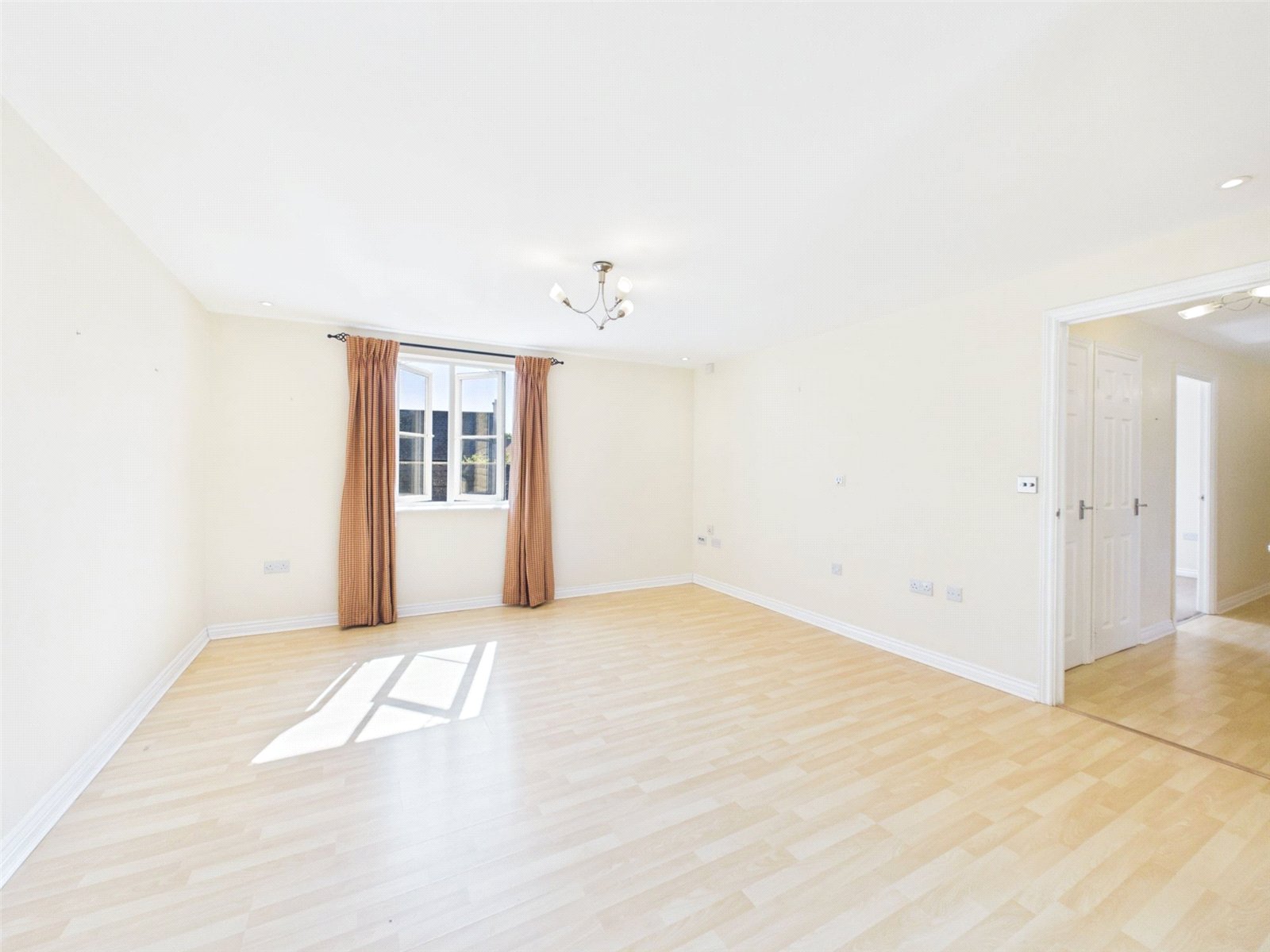 2 bedroom Flat for sale in Witney, Oxfordshire