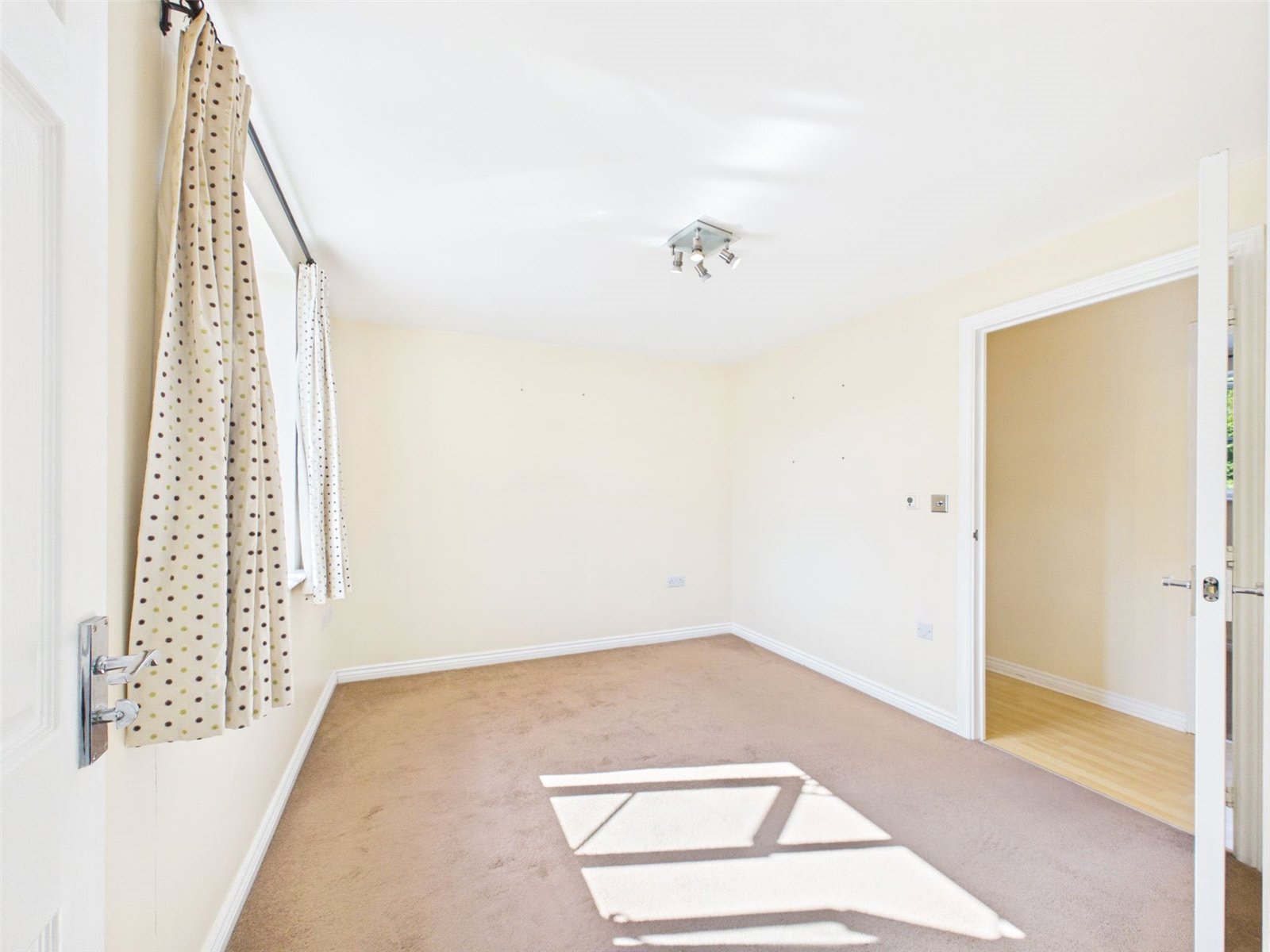 2 bedroom Flat for sale in Witney, Oxfordshire