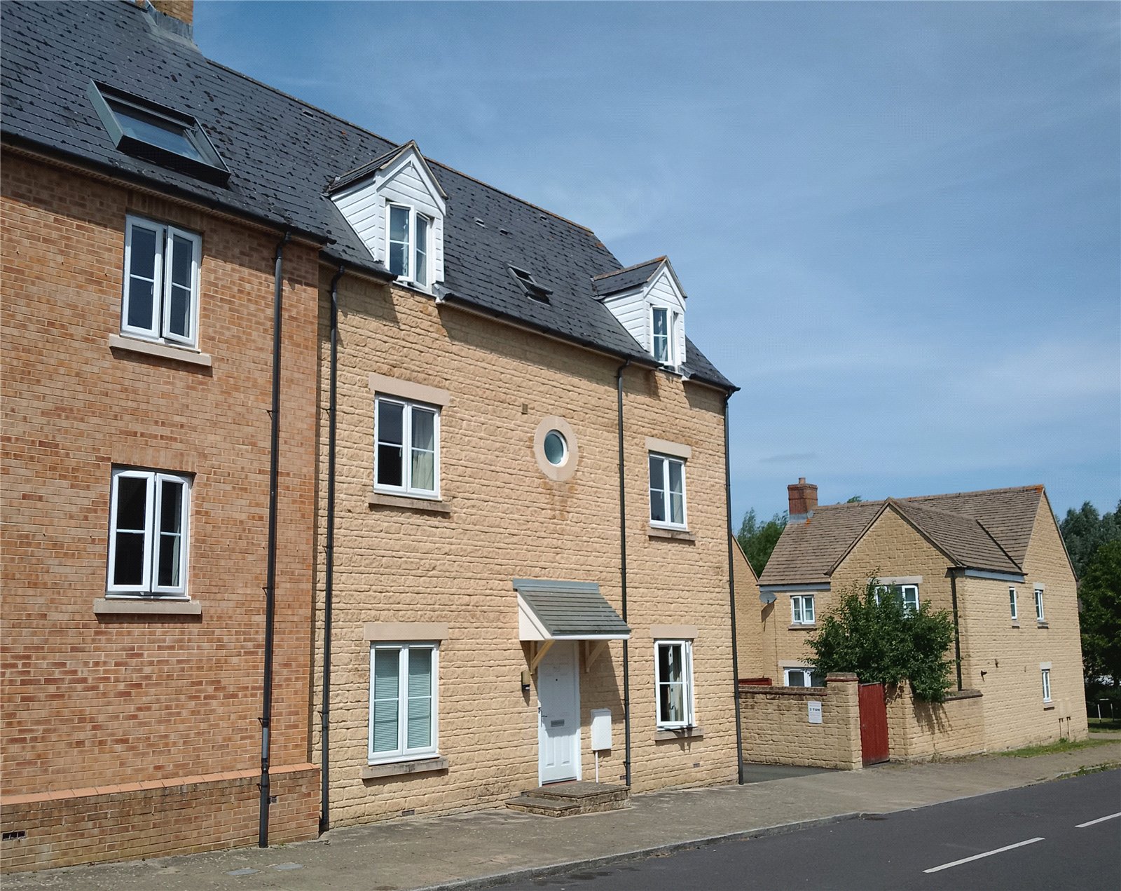 2 bedroom Flat for sale in Witney, Oxfordshire