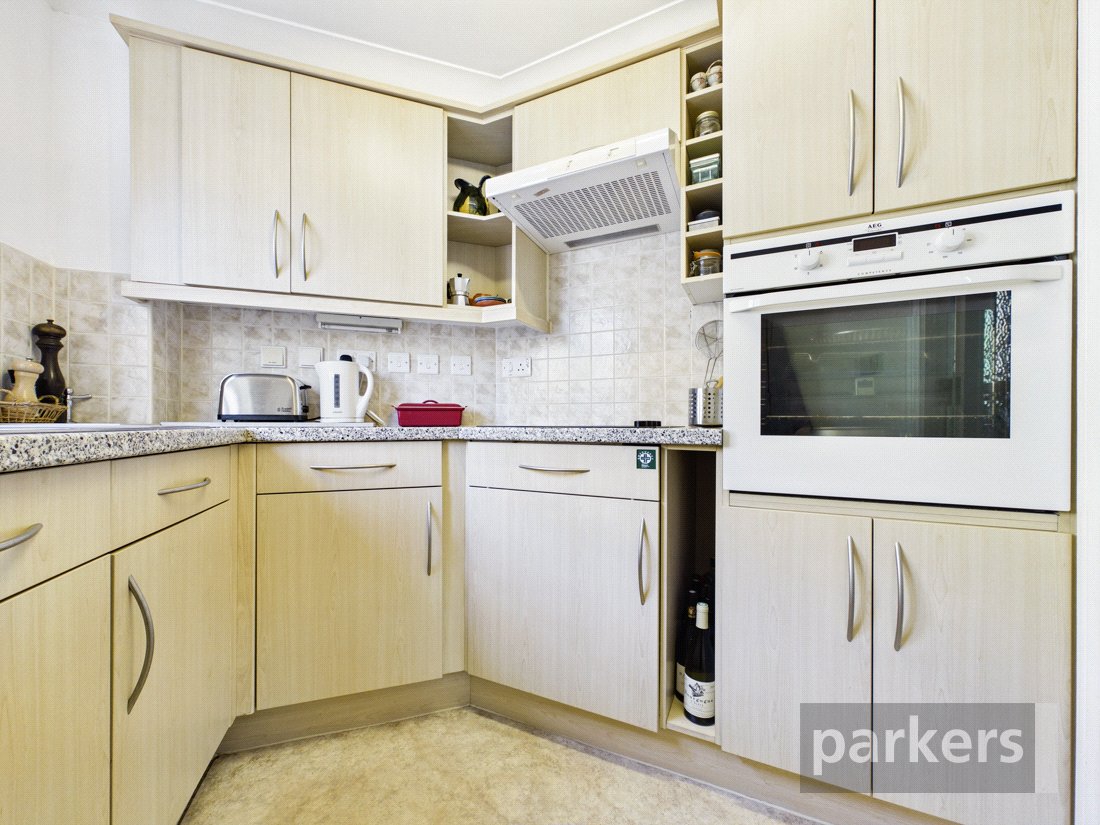 1 bedroom Flat for sale in Witney, Oxfordshire