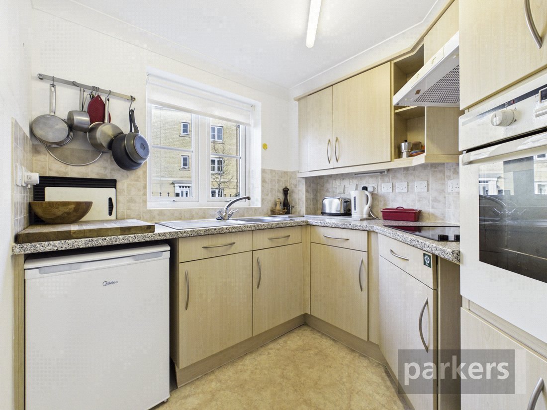 1 bedroom Flat for sale in Witney, Oxfordshire