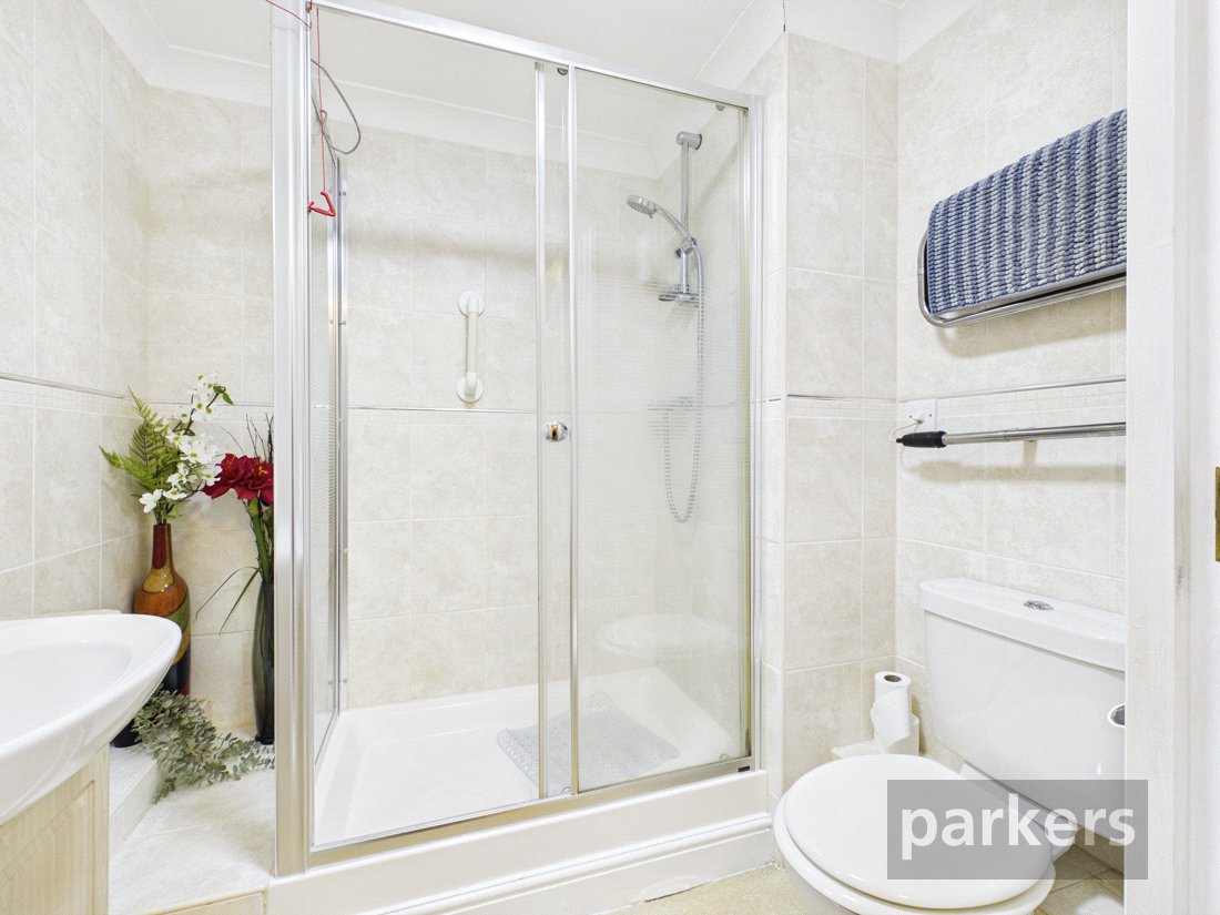 1 bedroom Flat for sale in Witney, Oxfordshire