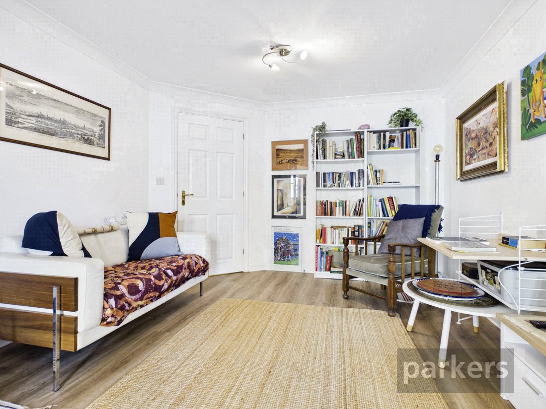 1 bedroom Flat for sale in Witney, Oxfordshire