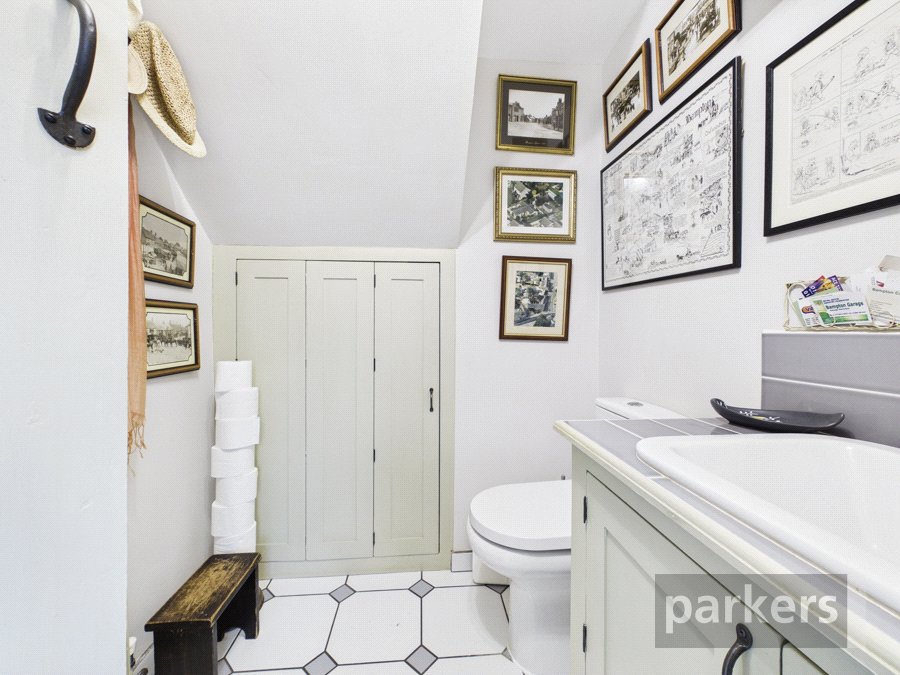 4 bedroom House for sale in Bampton, Oxfordshire