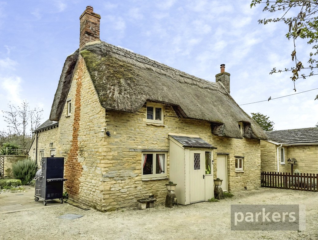 4 bedroom House for sale in Bampton, Oxfordshire