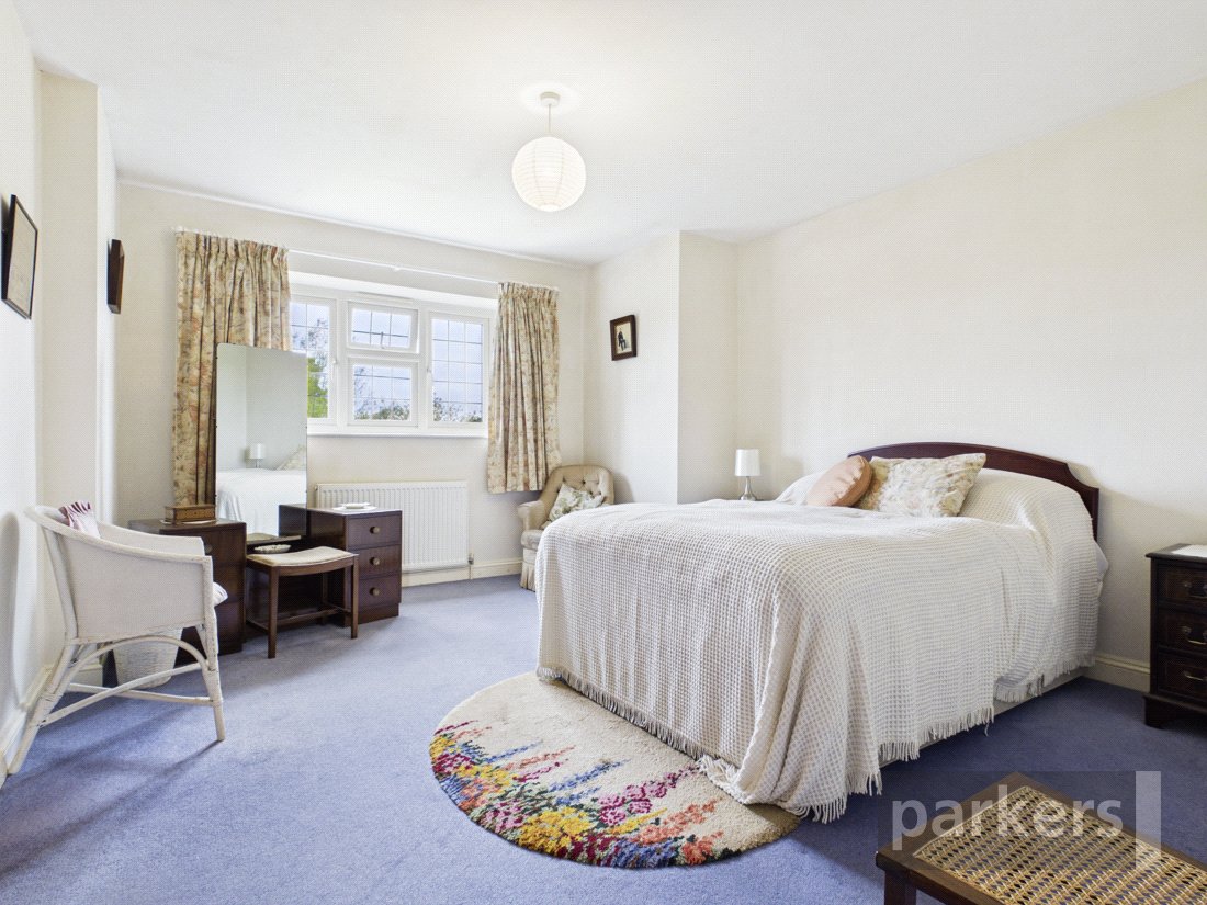 4 bedroom House for sale in North Leigh, Witney, Oxfordshire
