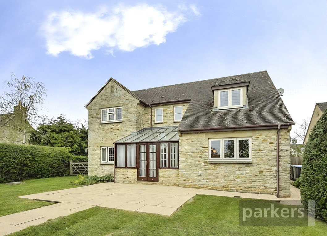 4 bedroom House for sale in North Leigh, Witney, Oxfordshire