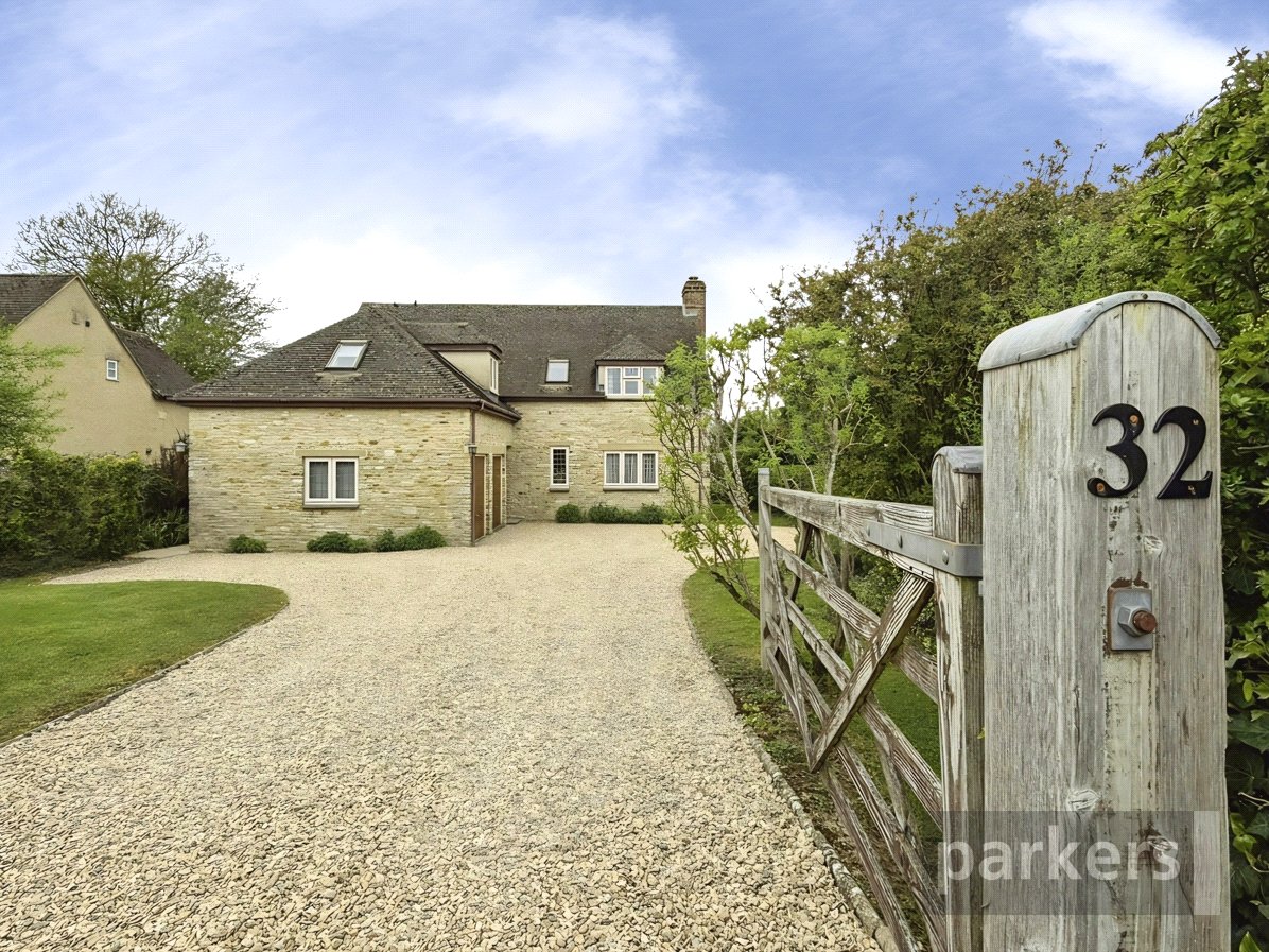 4 bedroom House for sale in North Leigh, Witney, Oxfordshire