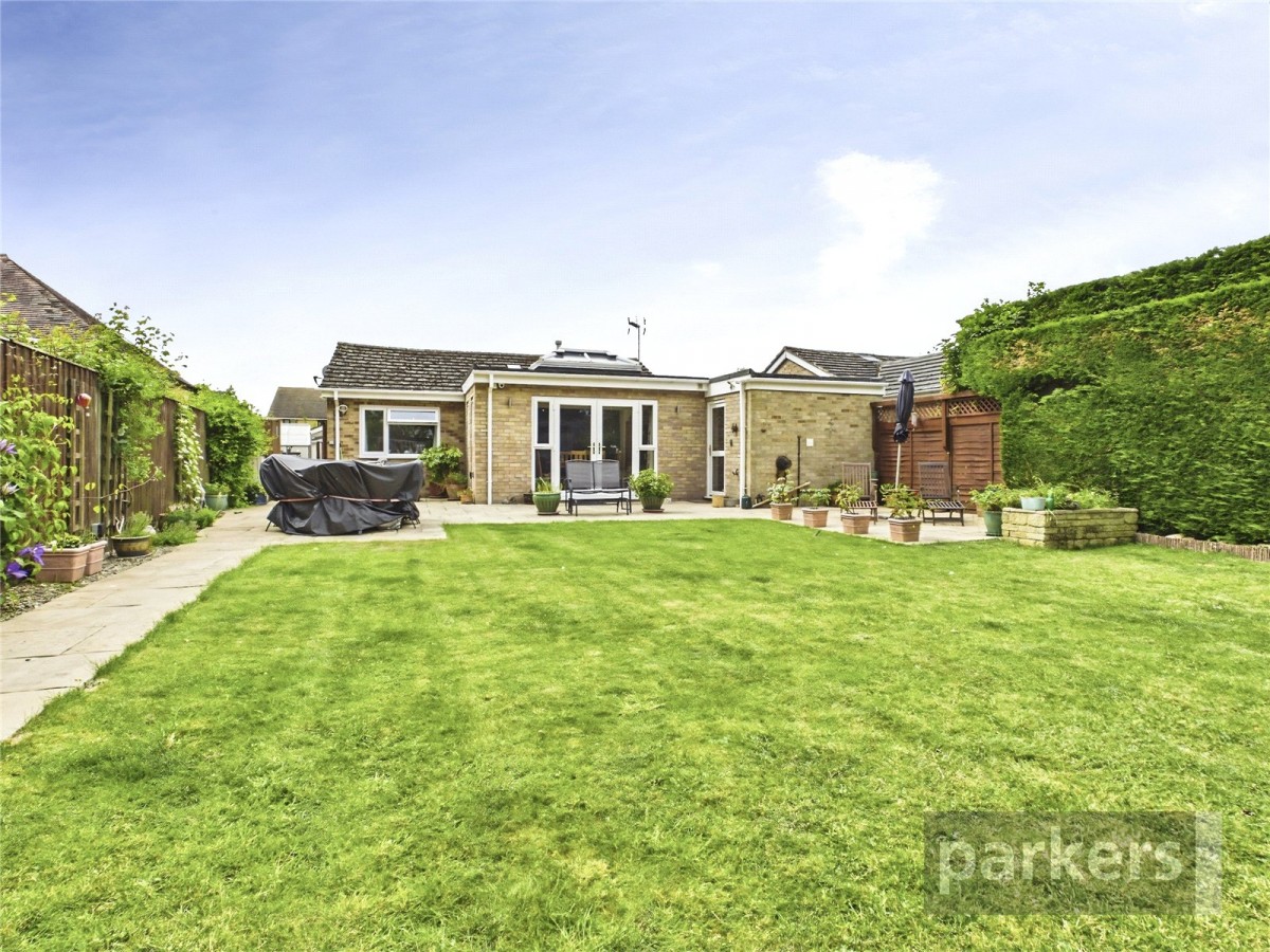 Standlake, Witney