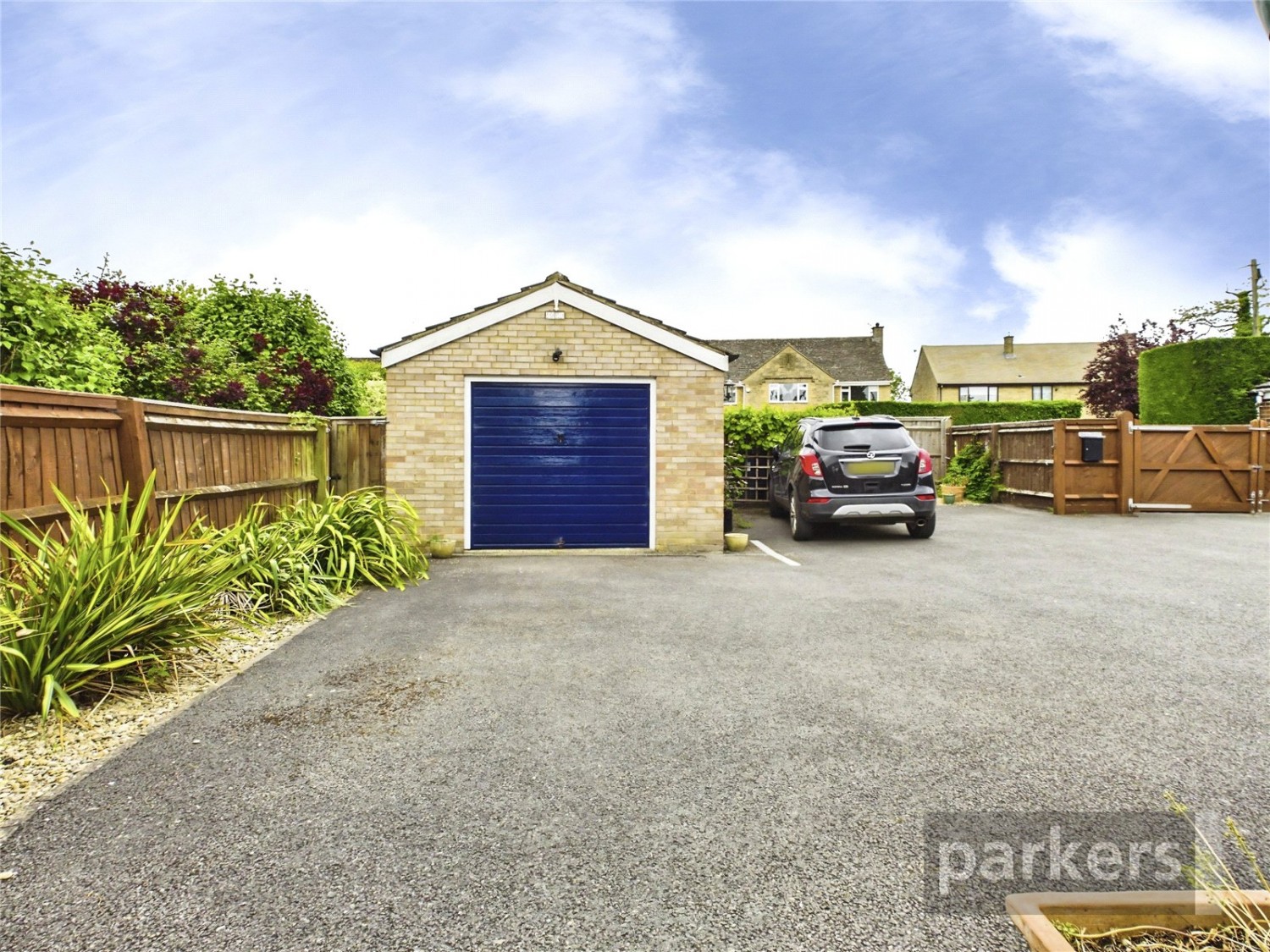 Standlake, Witney